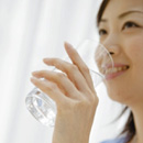 毎日飲む水